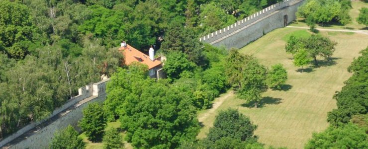 в какой стране можно найти голодную стену. %D0%9F%D1%80%D0%B0%D0%B6%D1%81%D0%BA%D0%B0%D1%8F %D0%A1%D1%82%D0%B5%D0%BD%D0%B0 %D0%93%D0%BE%D0%BB%D0%BE%D0%B4%D0%B0 740300. в какой стране можно найти голодную стену фото. в какой стране можно найти голодную стену-%D0%9F%D1%80%D0%B0%D0%B6%D1%81%D0%BA%D0%B0%D1%8F %D0%A1%D1%82%D0%B5%D0%BD%D0%B0 %D0%93%D0%BE%D0%BB%D0%BE%D0%B4%D0%B0 740300. картинка в какой стране можно найти голодную стену. картинка %D0%9F%D1%80%D0%B0%D0%B6%D1%81%D0%BA%D0%B0%D1%8F %D0%A1%D1%82%D0%B5%D0%BD%D0%B0 %D0%93%D0%BE%D0%BB%D0%BE%D0%B4%D0%B0 740300. Другие варианты определений к слову :