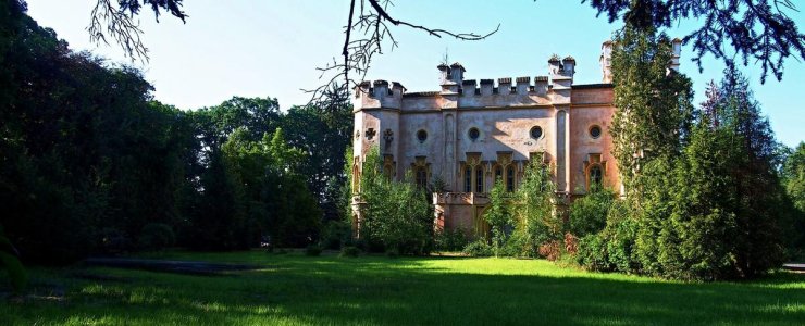 Замок Бездеков