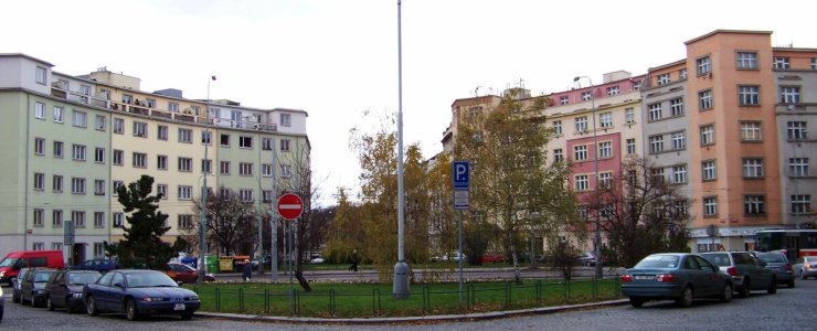 Базельская площадь в Праге