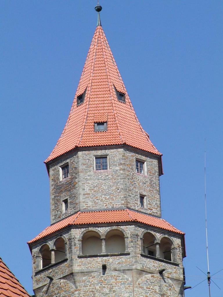 Башня бастиона. Боузов Чехия. Бастион башня.