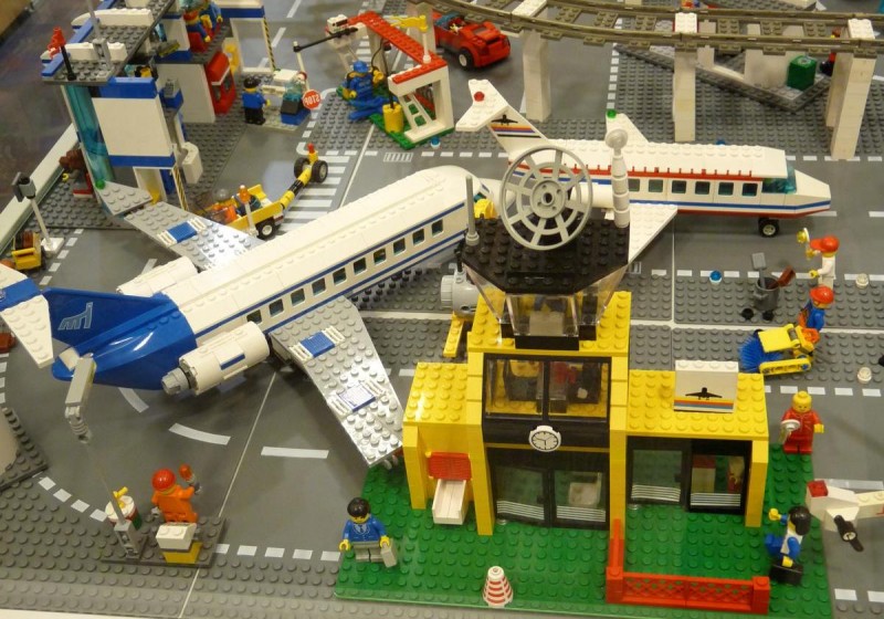 Музей Lego в Праге - космос