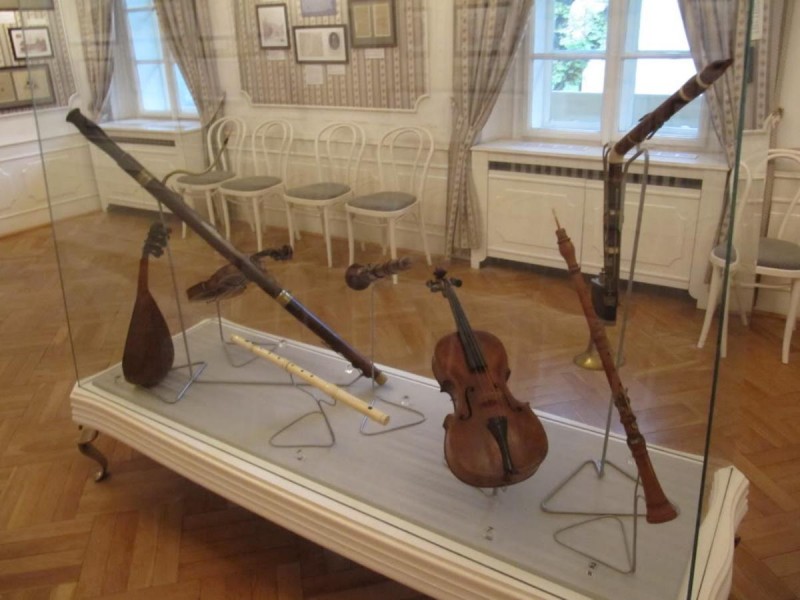 Музей Моцарта - инструменты