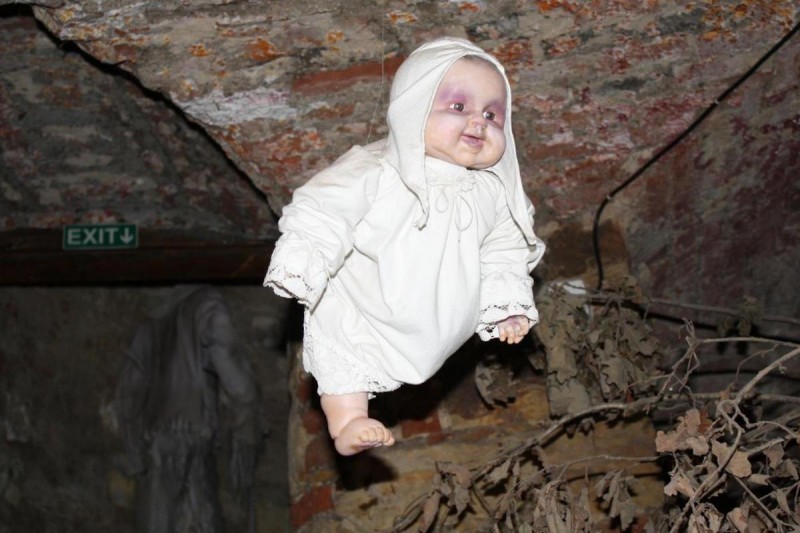 Музей призраков - младенец