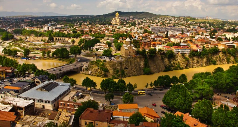 Как добраться из Тбилиси в Прагу