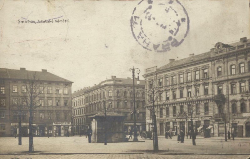 Arbesovo náměstí - история