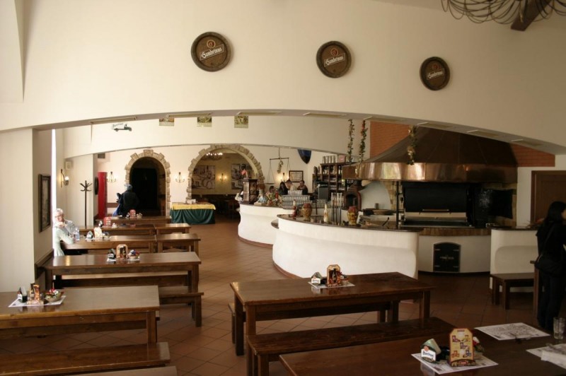 Velká klášterní restaurace - внтури