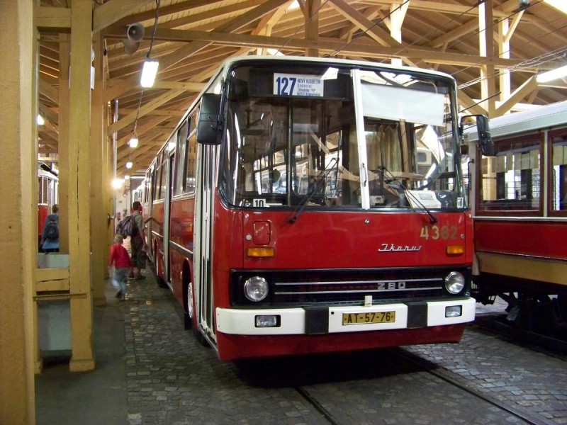 Музей общественного транспорта - икарус