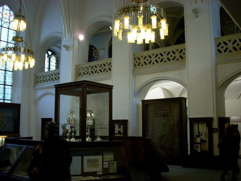Майзелова синагога 10