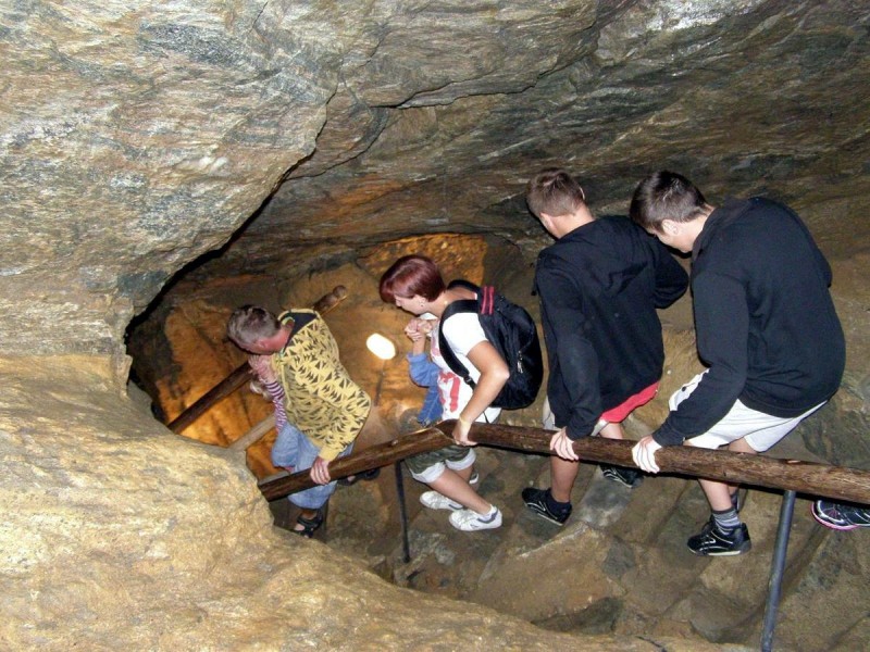 Хыновска пещера 6
