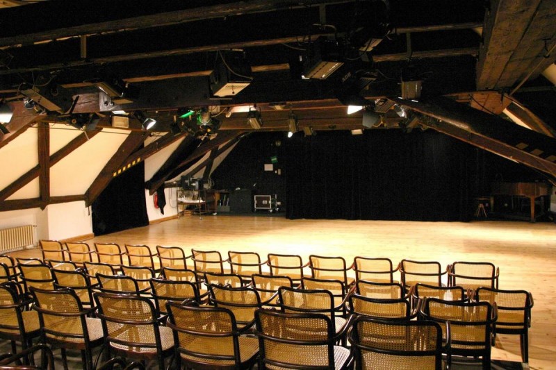 Театр Kolowrat 3