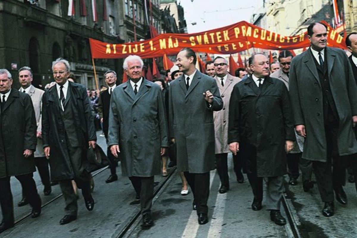 Партии чехословакии. Дубчек Чехословакия 1968. Брежнев и Дубчек 1968.